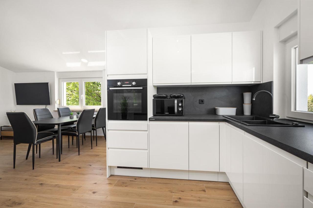Luxury Apartments Lotus&Lovor PUY 외부 사진
