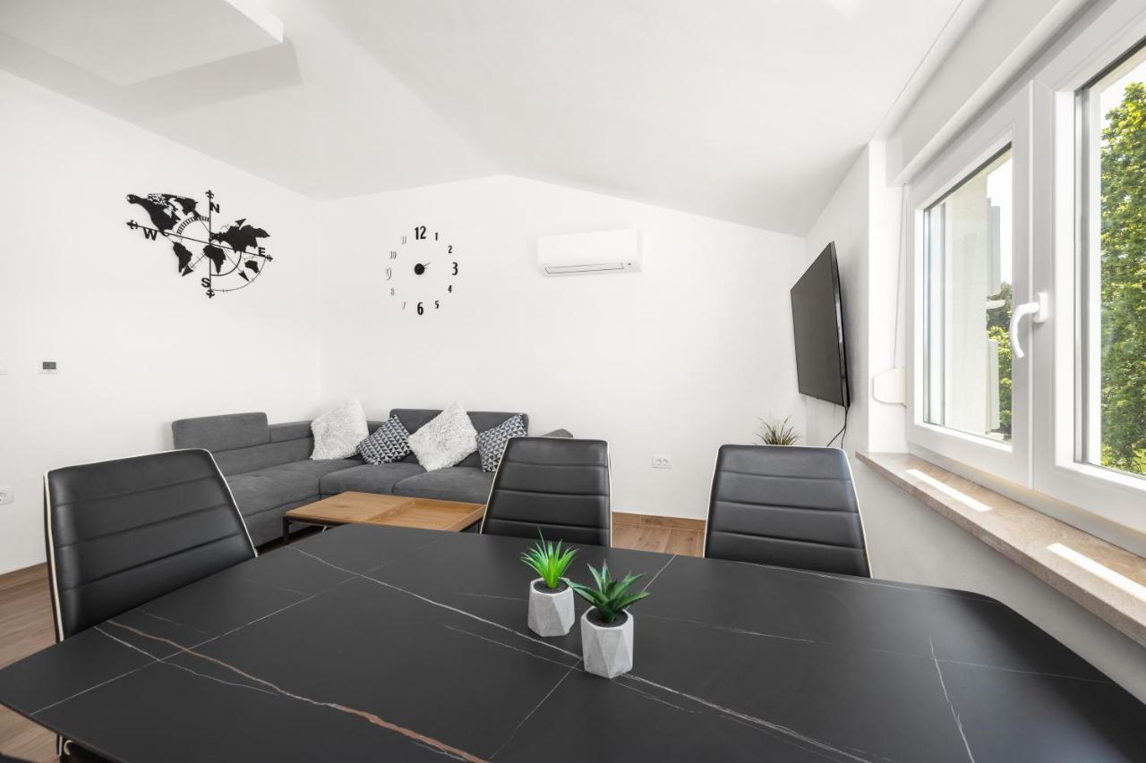 Luxury Apartments Lotus&Lovor PUY 외부 사진