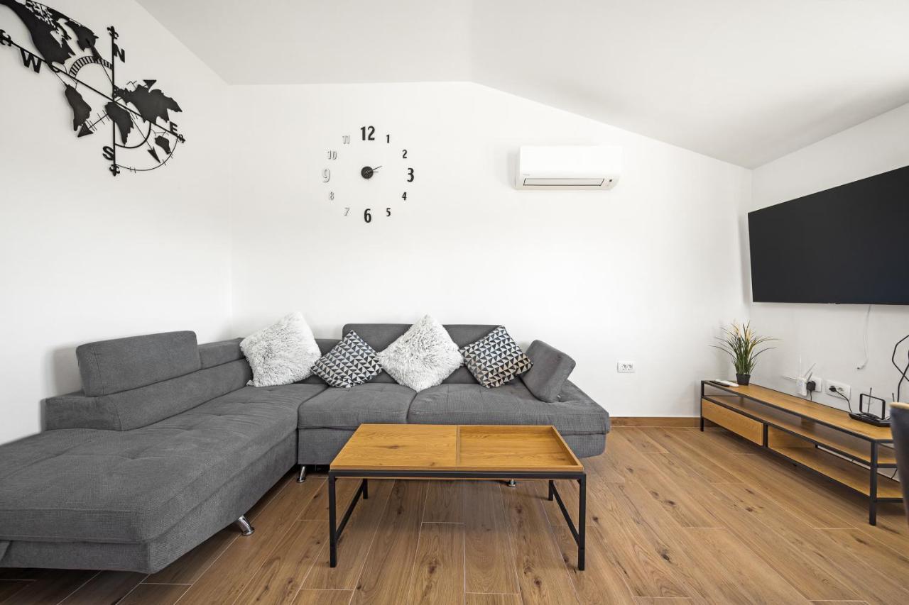 Luxury Apartments Lotus&Lovor PUY 외부 사진